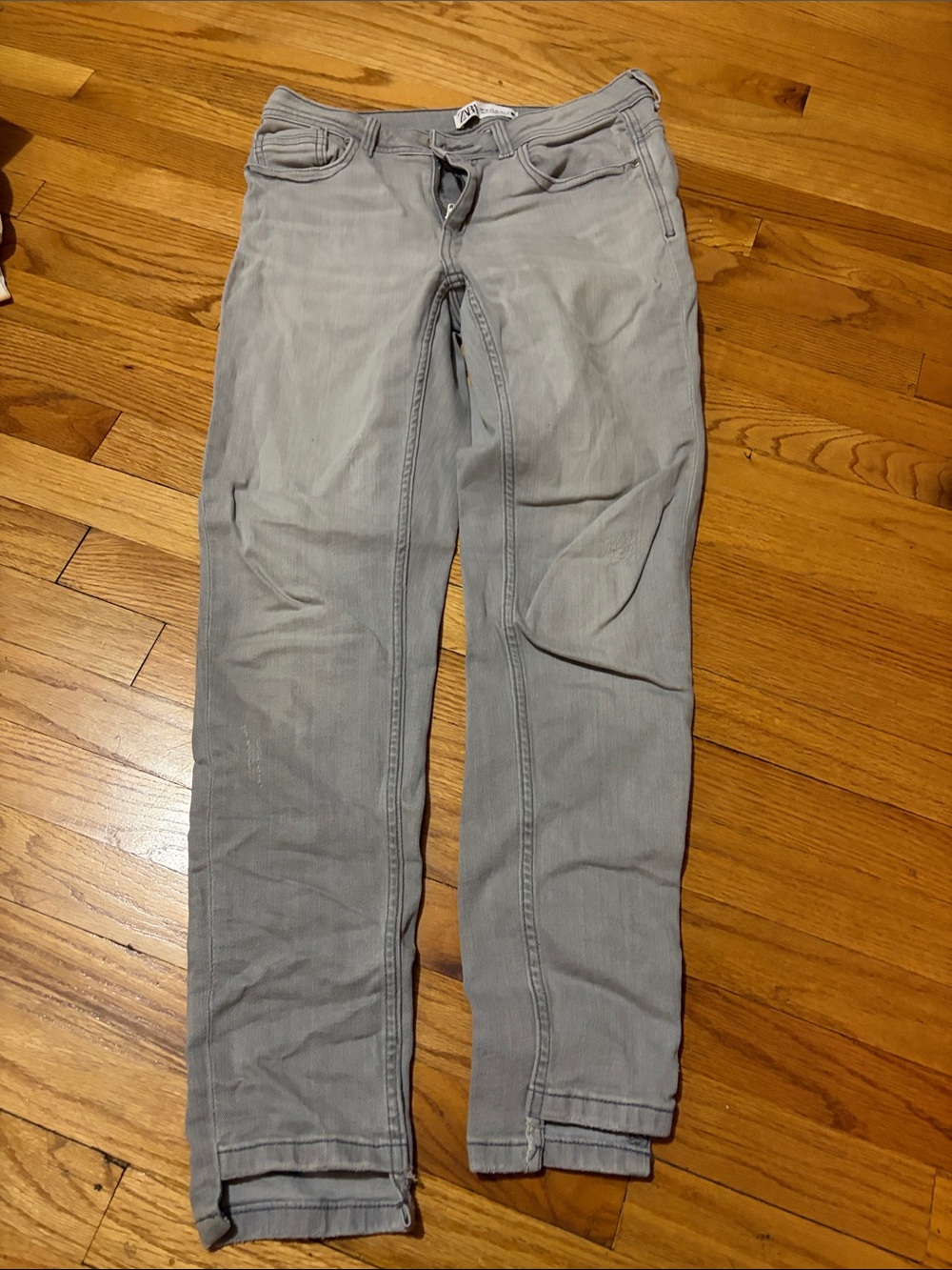 Women’s Grey Straight-Leg Jeans - Casual Everyday Fit Zara jeans